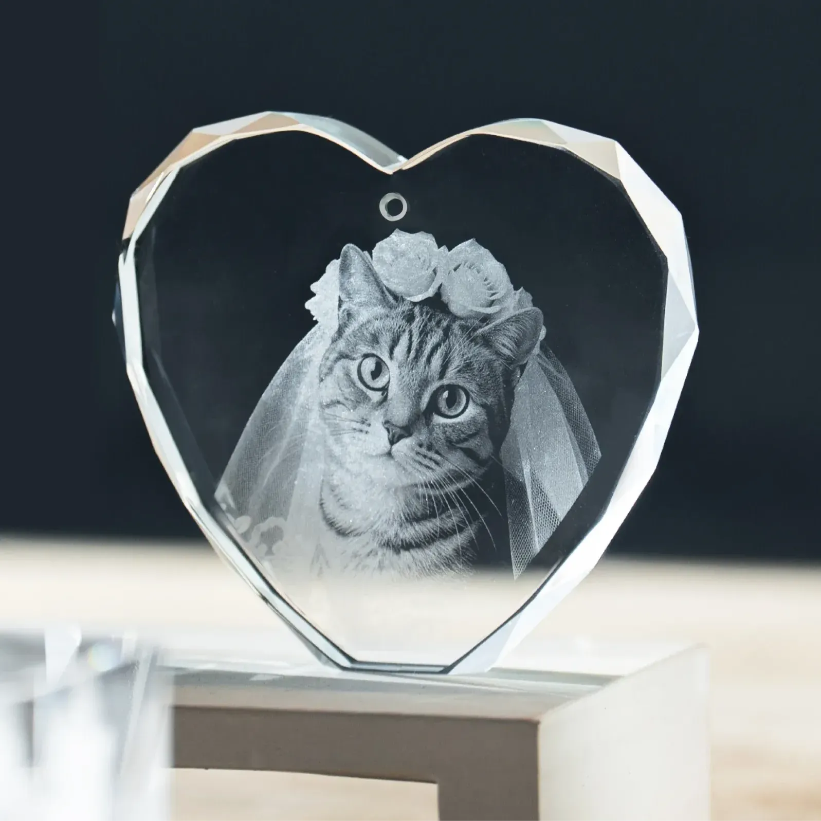 Elegant Crystal Heart Keepsake